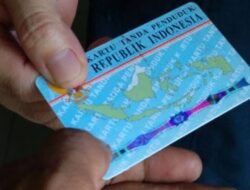 Diduga Karena Motif Politik Pilkades, Oknum Perangkat Desa di Desa Batokaban Rampas e-KTP Milik Warga