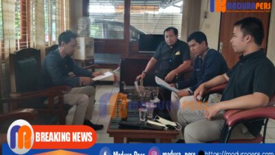 Tim Lembaga Bantuan Hukum Laporkan Pemkot Surabaya ke Komisi Infomasi Jatim
