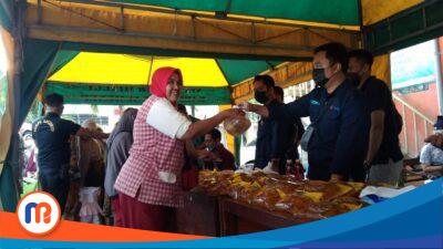 Dinas UMKM dan Perindag Sumenep Gelar Pasar Murah, 3600 Liter Minyak Goreng Ludes