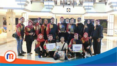 Foto bersama Kepala Dinas (Kadis) Kominfo Sumenep, Ferdian dan pejabat Diskominfo lainnya.