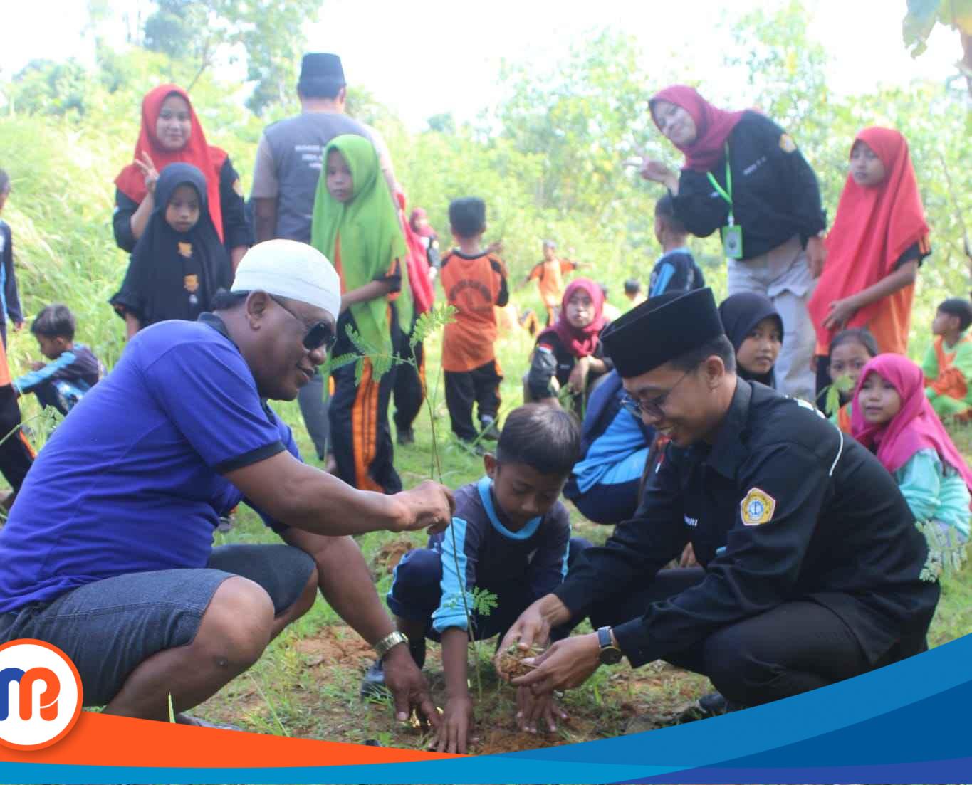 mahasiswa KKN-T kelompok 39 Universitas Trunojoyo Madura (UTM)