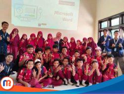 Mahasiswa UTM Lakukan Kegiatan Pembelajaran Menggunakan Media Digital untuk Siswa di SDN Dungkek 1