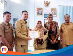 Dispusip Memberikan Penghargaan pada Bangkalan Memory