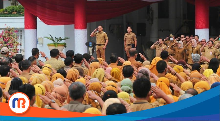 Walikota Surabaya Eri Cahyadi dan ASN Kota Surabaya