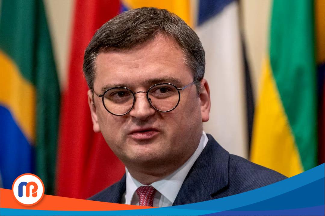 Menteri Luar Negeri Ukraina Dmytro Kuleba berbicara kepada media selama pertemuan pers di Perserikatan Bangsa-Bangsa di markas besar PBB di New York City, New York, AS, 24 Februari 2023. REUTERS/David Dee Delgado/File Foto