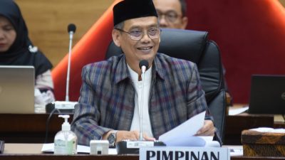 Wakil Ketua Komisi X DPR RI Abdul Fikri Faqih saat mengikuti Rapat Dengar Pendapat Umum Komisi X DPR RI dengan para perwakilan penggerak komunitas perpustakaan di Gedung Nusantara I, Senayan, Jakarta, Rabu (6/4/2023). Foto: Dep/nr (Sumber: DPR RI, 2023).
