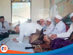 Usai Doa Bersama, Ulama dan Ribuan Masyarakat Sumenep Tandatangani Maklumat Takerbuy 