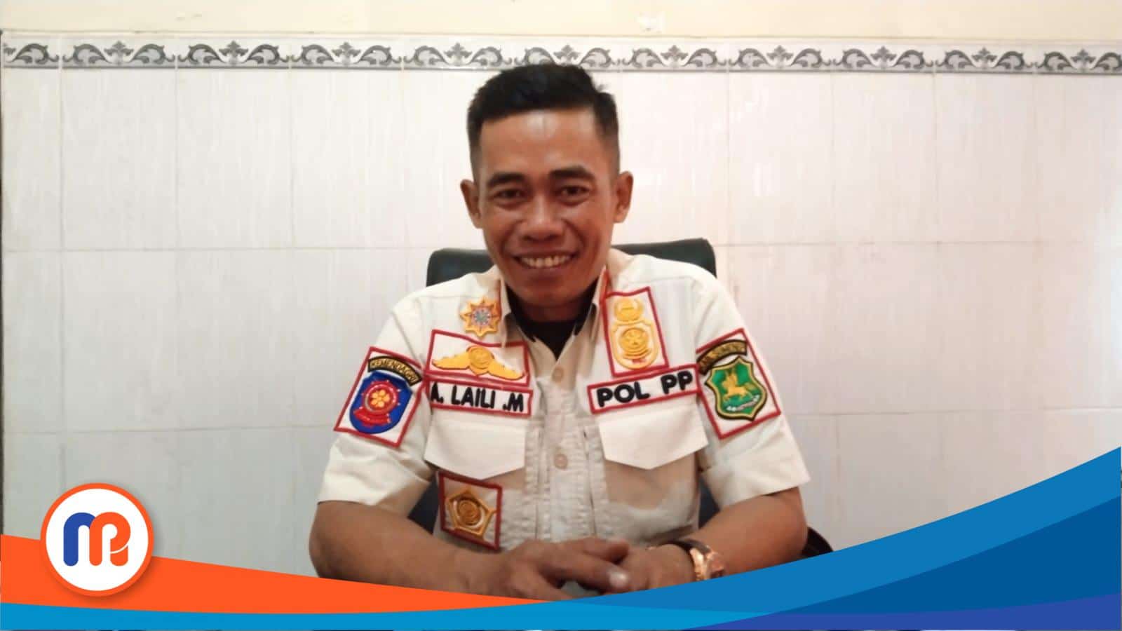 Kepala Satpol-PP Sumenep, Ach. Laili Maulidy saat diwawancarai oleh jurnalis Madurapers pada beberapa waktu lalu (Sumber Foto: Fauzi, 2023).