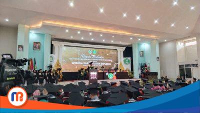 Ratusan Wisuda STKIP PGRI Sumenep dan Diploma AKS Sukses Digelar 
