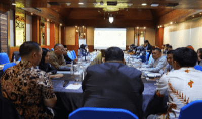 Pimpinan Bawaslu saat memberi arahan Orientasi Kelembagaan Anggota Panwaslih Aceh, Selasa (20/2/2024).