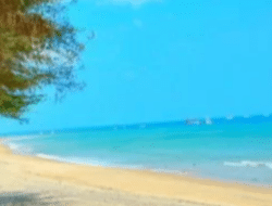 Pantai Slopeng: Surga Pantai Eksotis di Sumenep