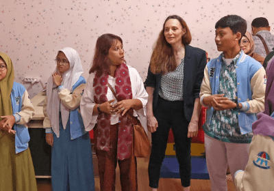 CFCI UNICEF ketika melakukan kunjungan ke Kota Pahlawan dan datang di berbagai tempat pelayanan publik bagi anak