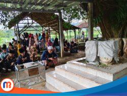 Ini Tradisi “Nyalase” Warga Lonsaba Sampang Pada Momentum Idul Fitri