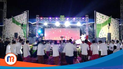 Tampak penampilan Group Tari Saman Ar-Rabbani Matanair pada acara gema takbir iduladha pada Minggu (16/06/2024)