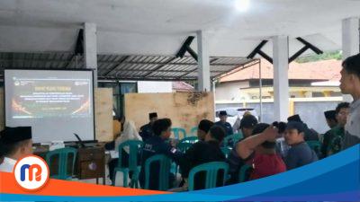 Rekapitulasi suara dengan pembacaan C1 Plano di PPK Kecamatan Galis, Kabupaten Bangkalan memicu perdebatan