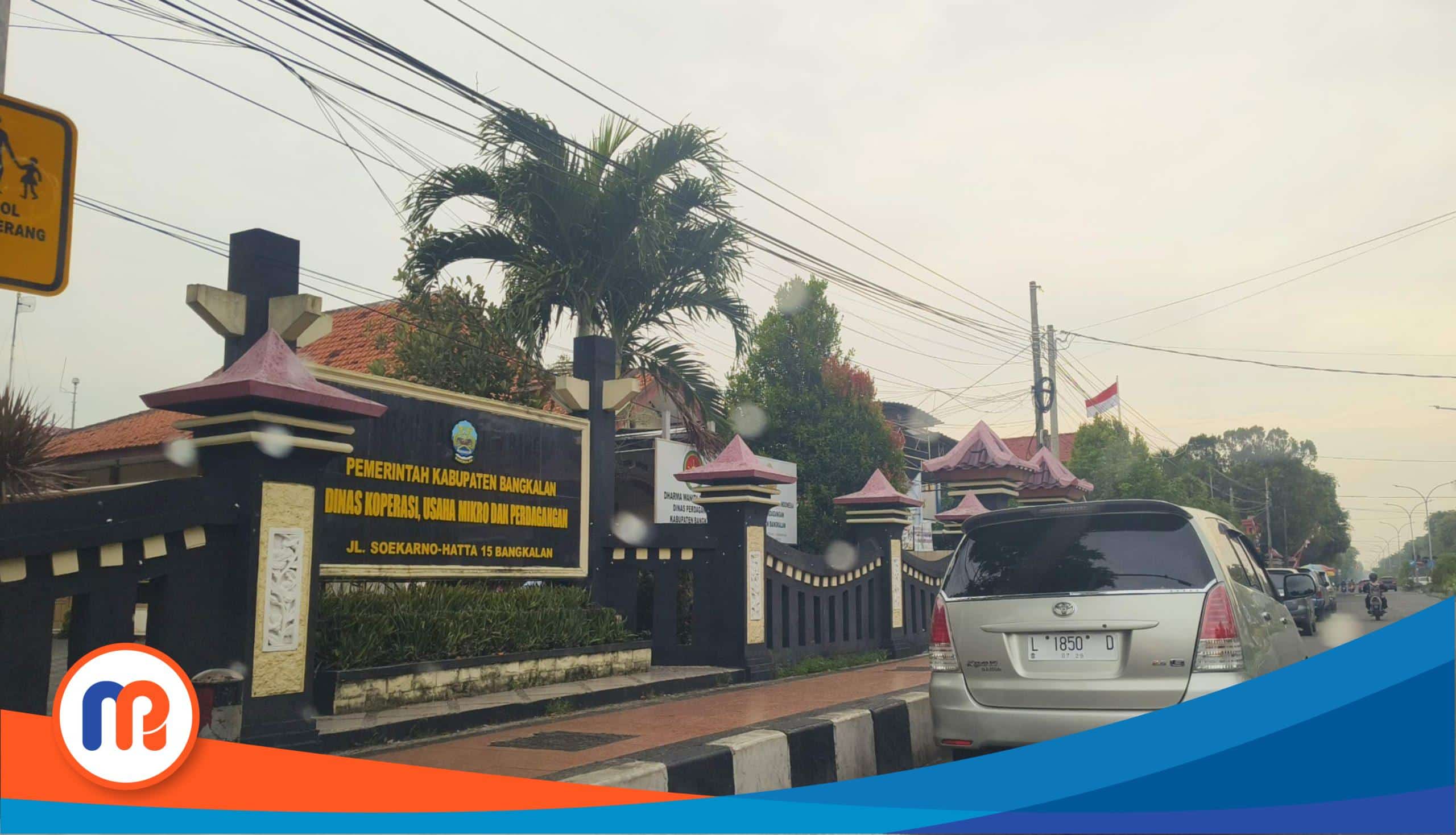 Kantor Dinas Perdagangan (Disdag) Kabupaten Bangkalan, Jawa Timur, yang terletak di Jl. Soekarno Hatta No. 15, Kecamatan Bangkalan, Kabupaten Bangkalan, Jawa Timur