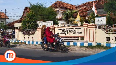 Kantor Dinsos P3A Sumenep yang beralamat di Jl. Asoka No. 10, Lingkungan Dhalem, Pajagalan, Kecamatan Kota Sumenep, Kabupaten Sumenep, Jawa Timur