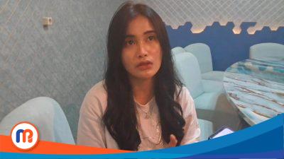 Serli Madiana, penyanyi jebolan Kontes Dangdut Indonesia (KDI) asal Kabupaten Sampang, saat di wawancara awak media Madurapers