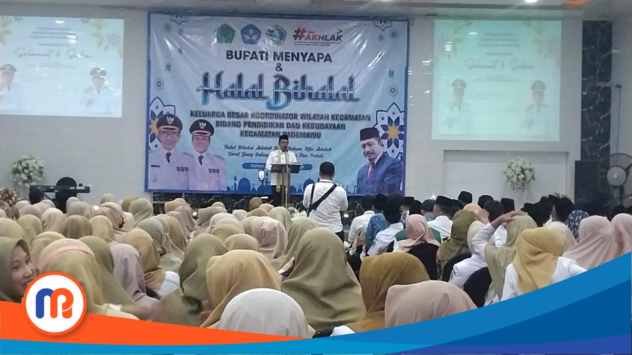 Bupati Pamekasan, Kholilurrahman saat memberikan sambutan di acara Halal Bihalal Korwil Kecamatan Bidang Pendidikan