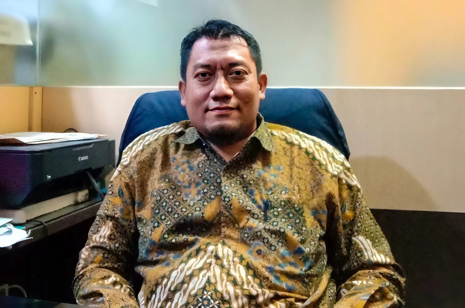 Pakar ekonomi Fakultas Ekonomi dan Bisnis Universitas Airlangga, Prof. Dr. Rossanto Dwi Handoyo, Ph.D.