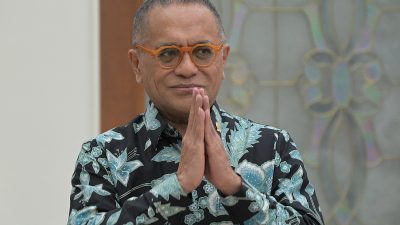 Anggota Komisi VII DPR RI Samuel Wattimena saat kunjungan kerja di Ambon, Rabu (11/06/2025)