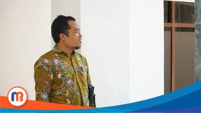 Ahmad Wahyudin, dosen UNT Al-Muafa Sampang. Ia juga adalah kandidat Doktor Ilmu Manajemen di Universitas Negeri Malang (UM).